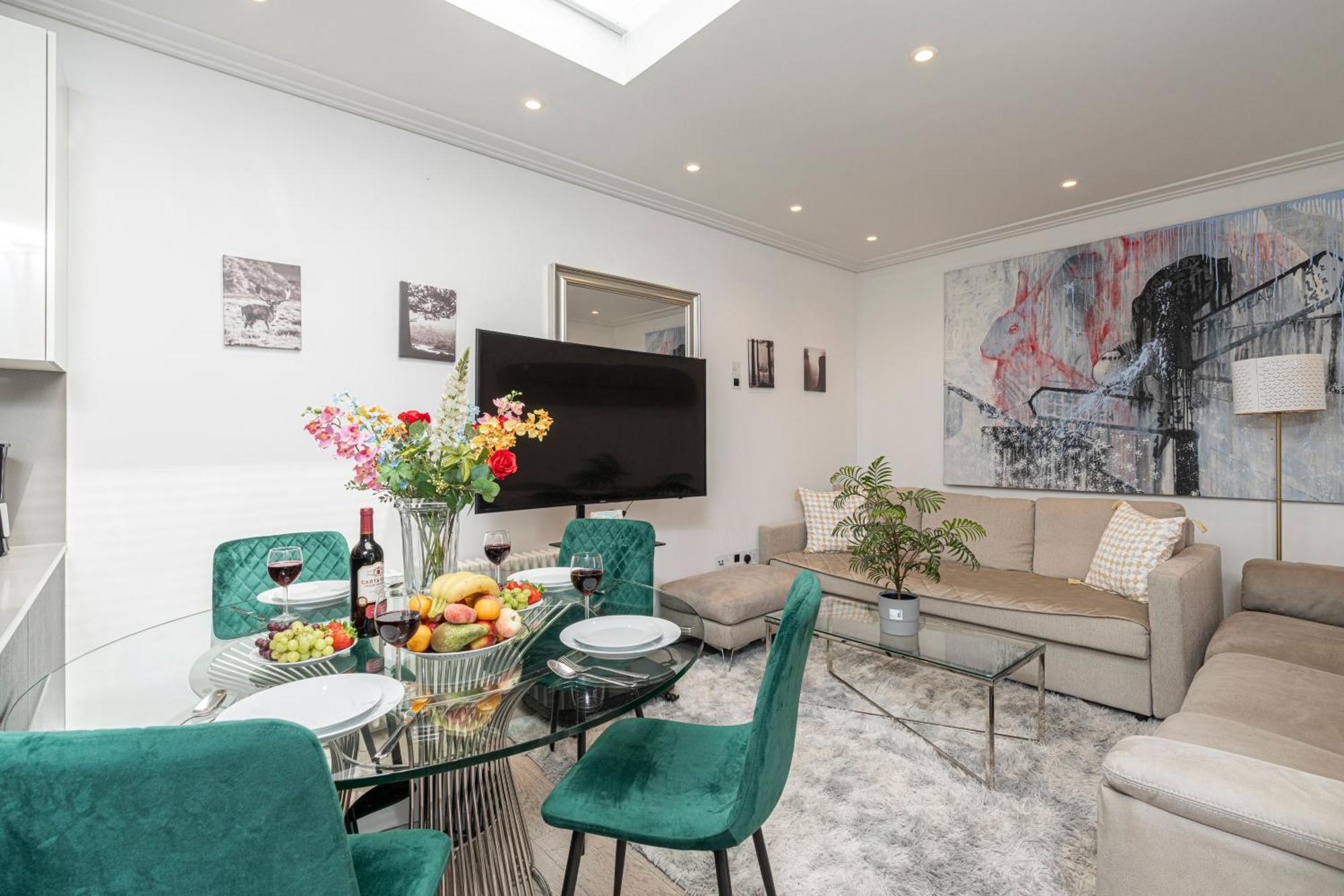 Апартаменты Mayfair Residencies *